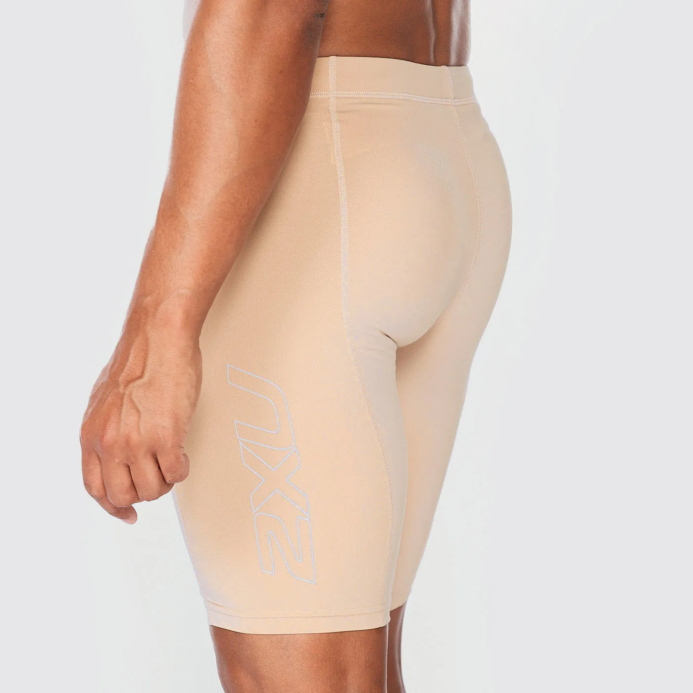 2XU - Men's Core Compression Shorts - Beige/Silver