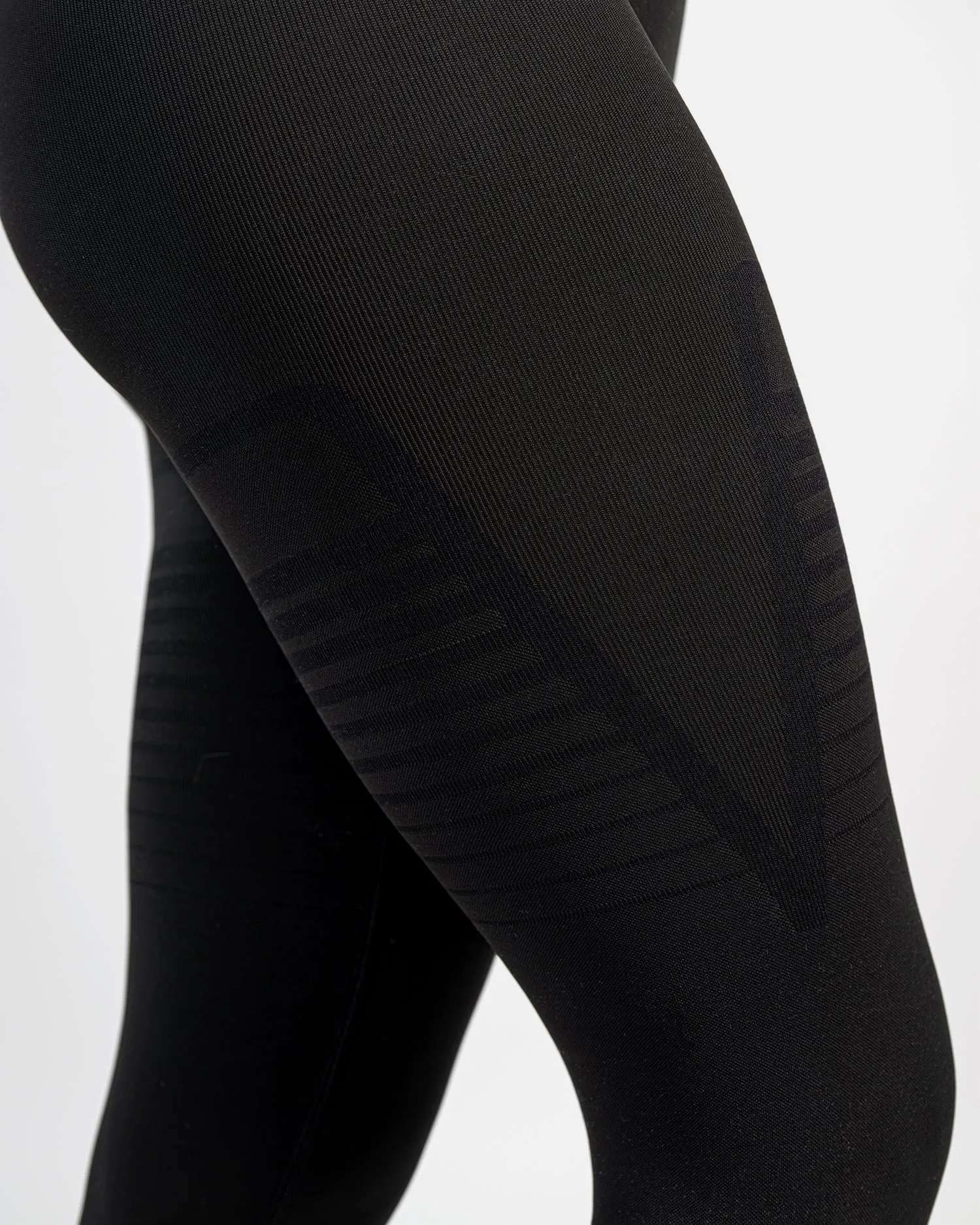 GAVELO Seamless Black Signature Tights