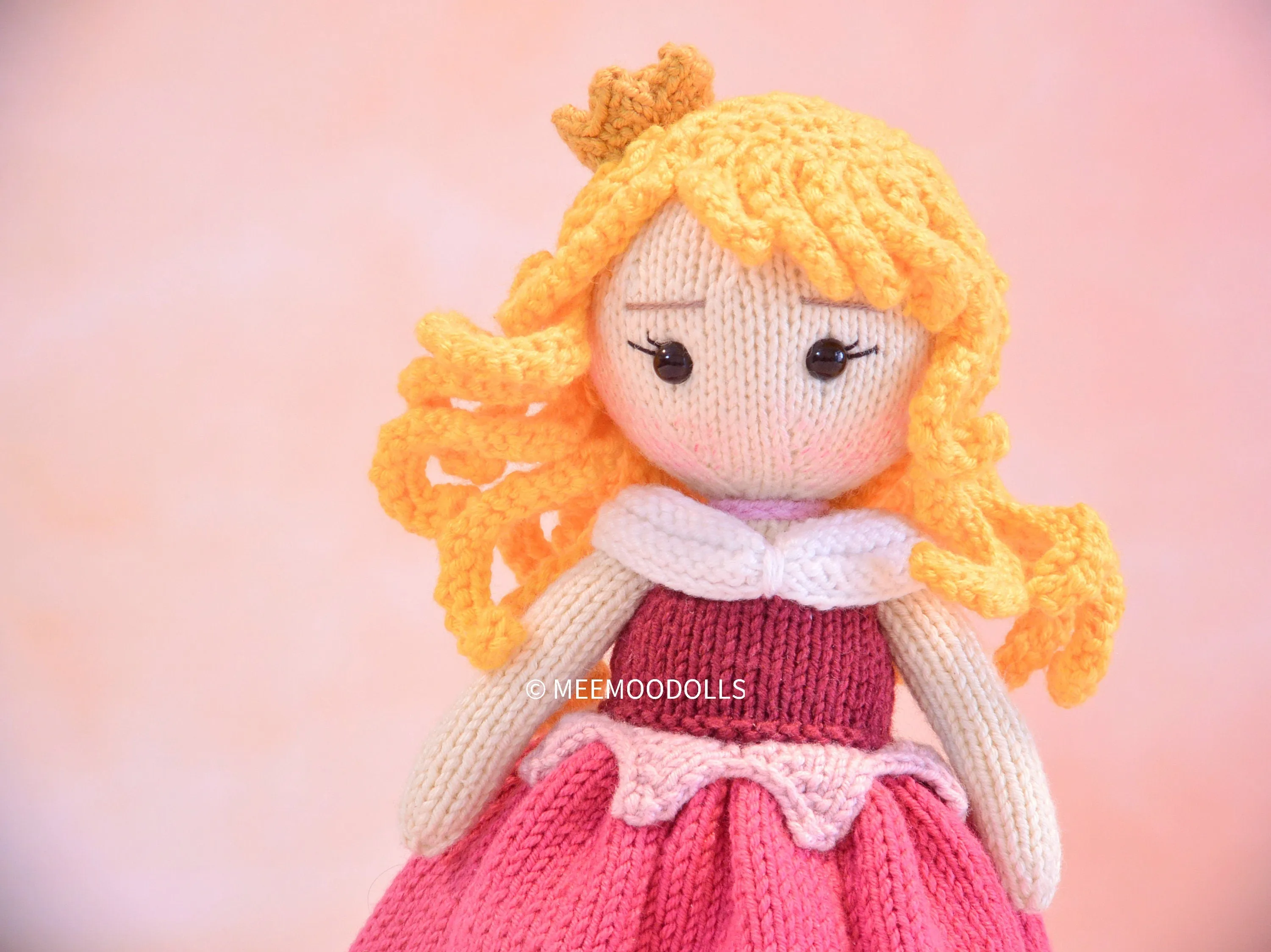 Knit Sleeping Princess. Knitted Toy Patterns. Meemoodolls