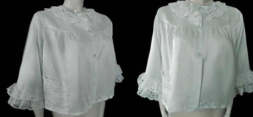 *VINTAGE NANETTE’S UNDIES SOUTHERN BELLE BABY BLUE LACE SATINY BED JACKET