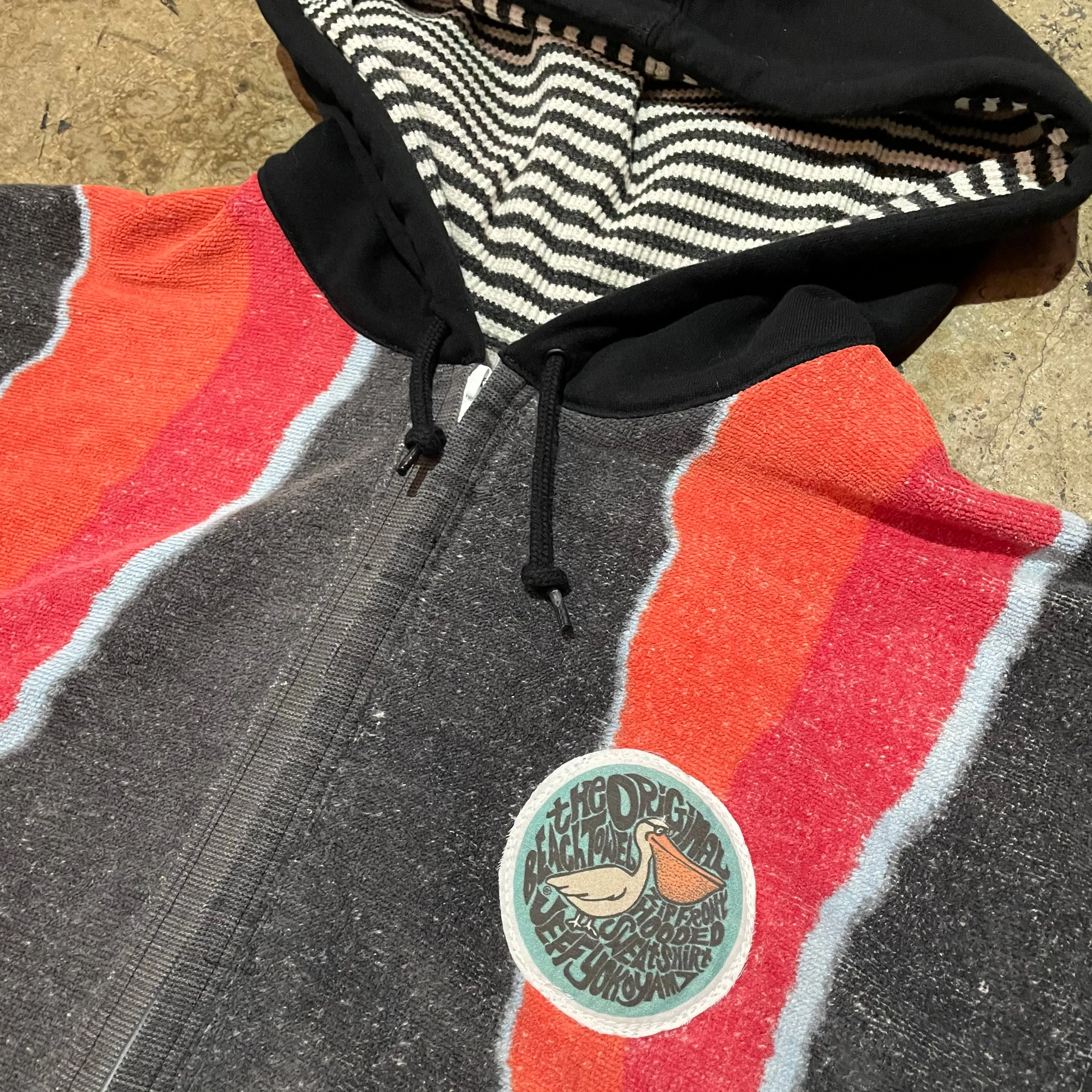 Yokishop - Powell Peralta Beach Towel Hoodie